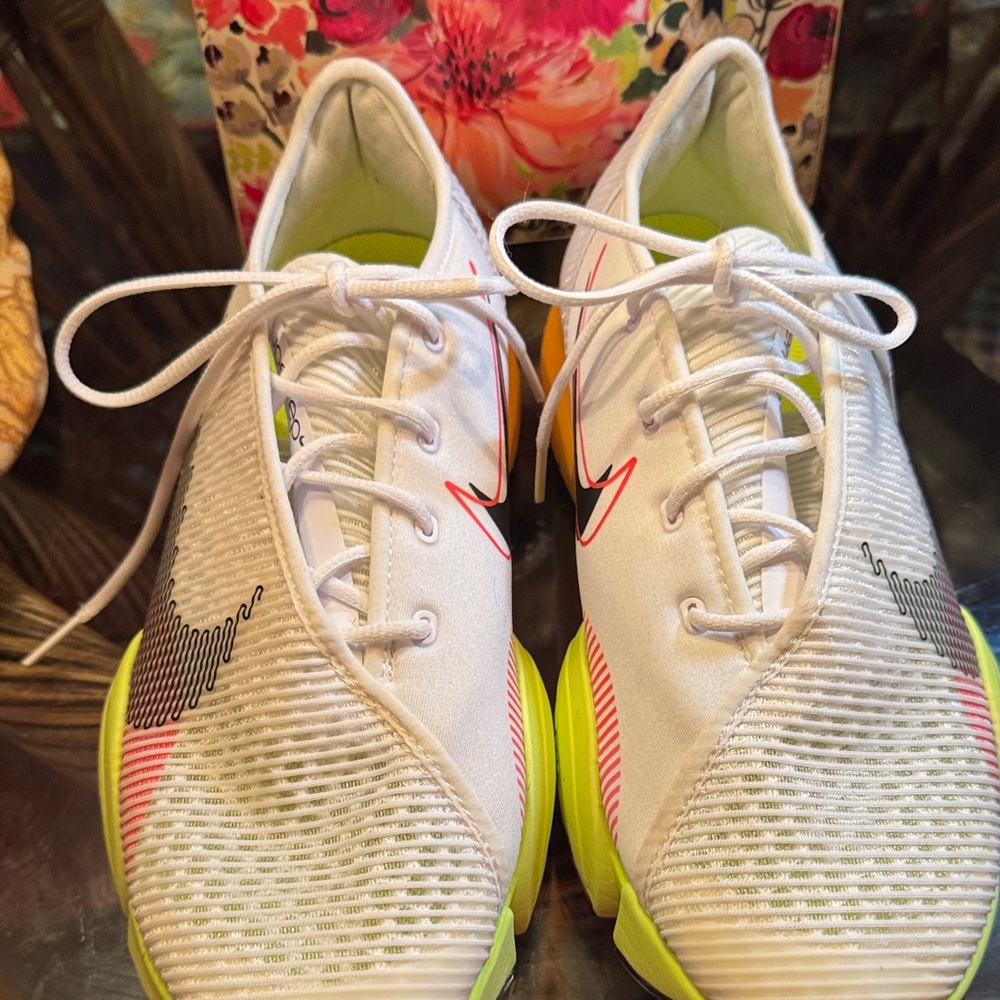 Nike Women's White and Lime Green Athletic Shoes